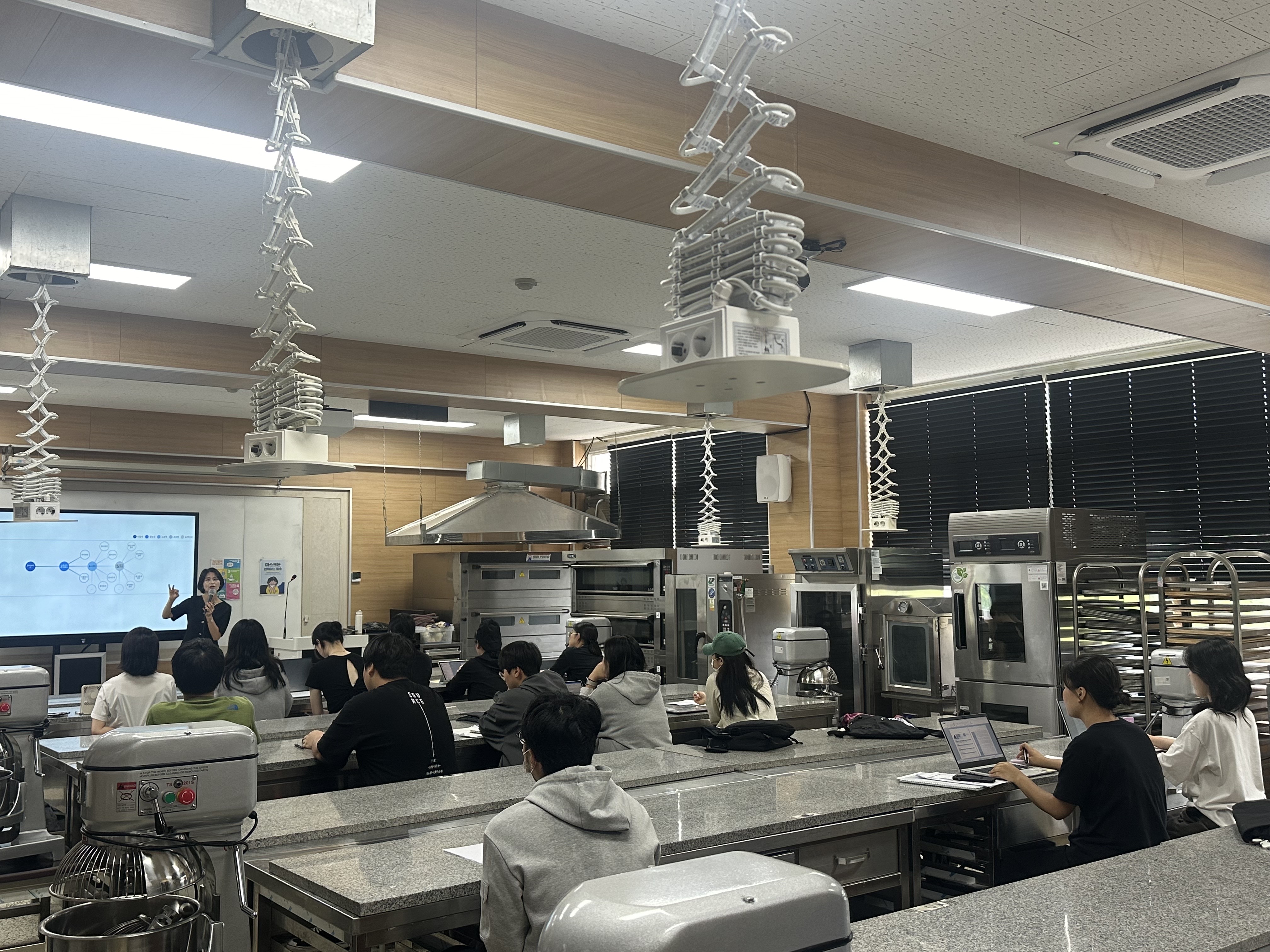 호텔조리제빵과 2일차(이력서&자기소개서 개인코칭) 제과제빵 2.jpeg