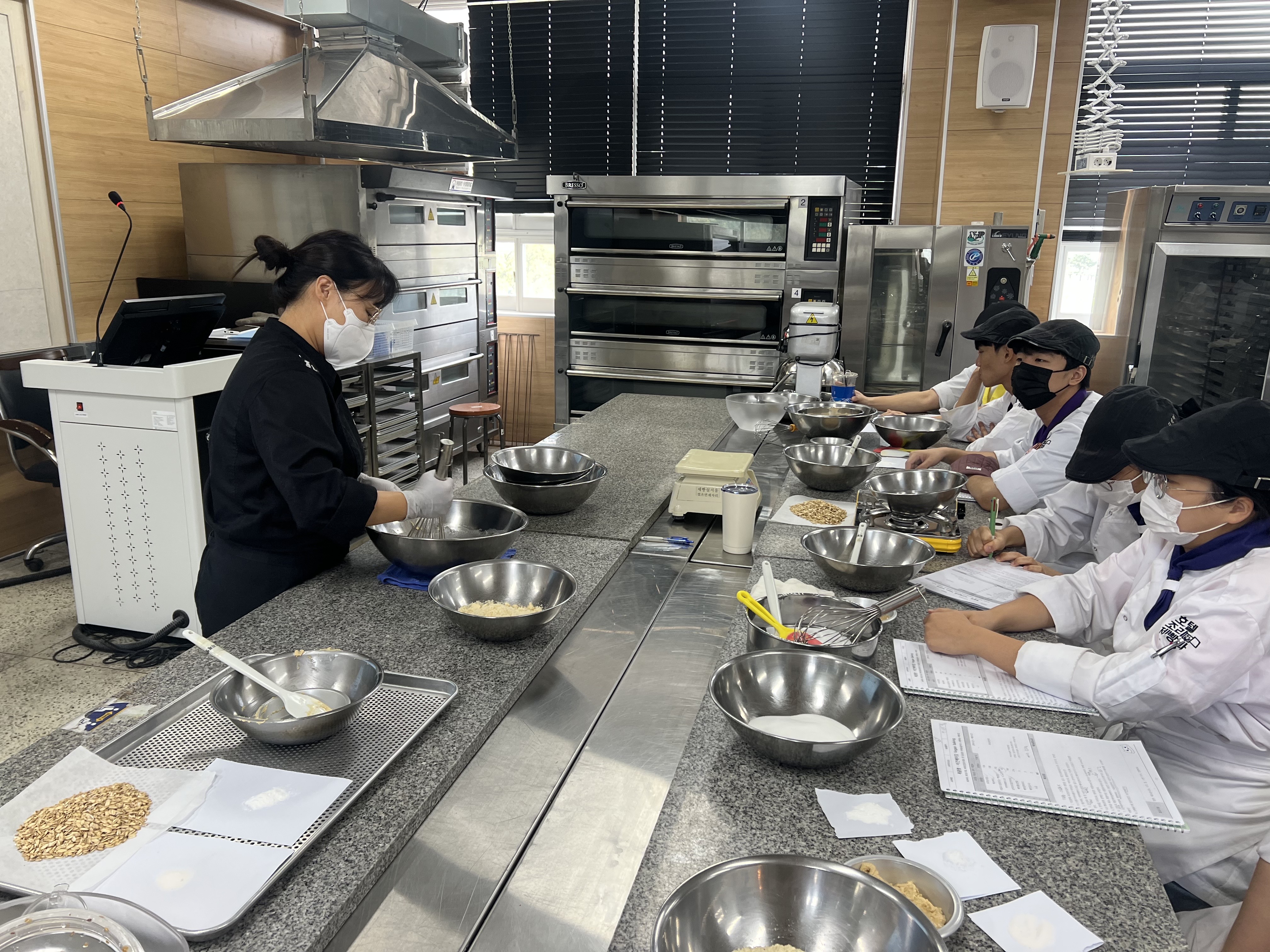 230925_심화제과실습4.jpg