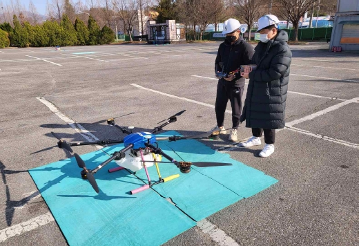 인공지능_드론조종자 실기비행.jpg
