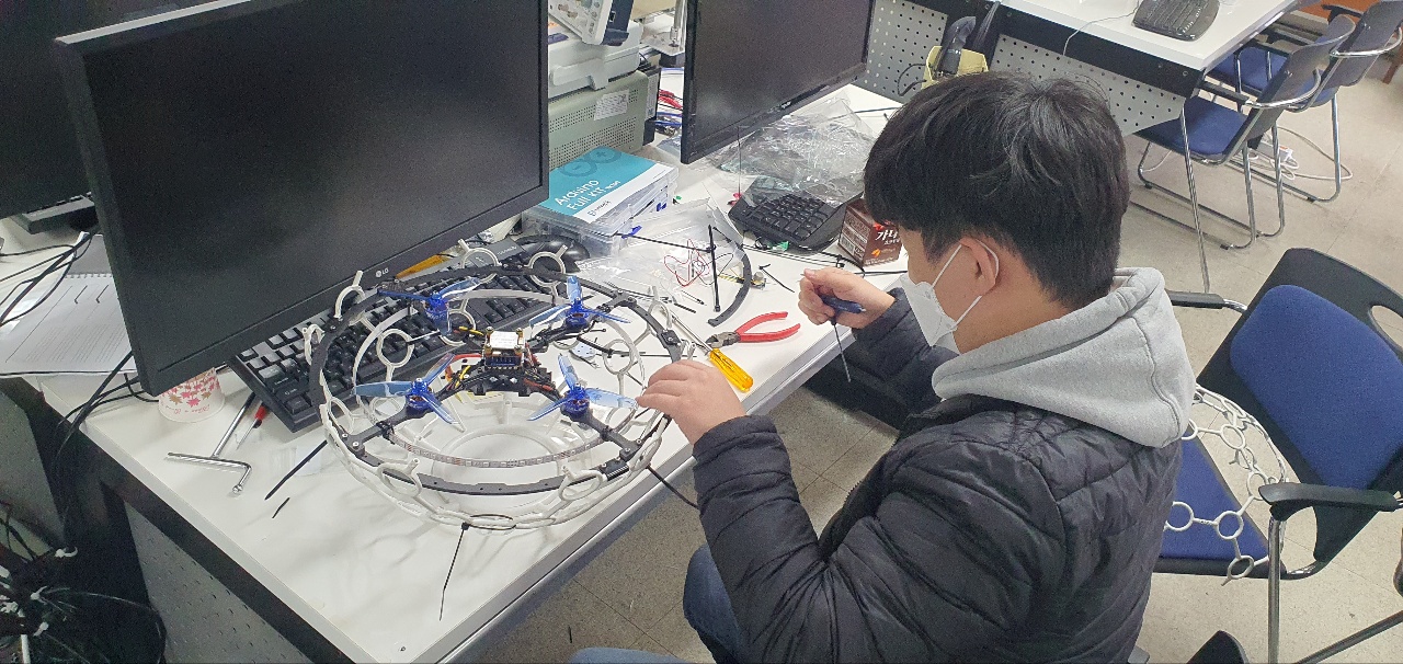 인공지능_드론조립정비전문가4.jpg