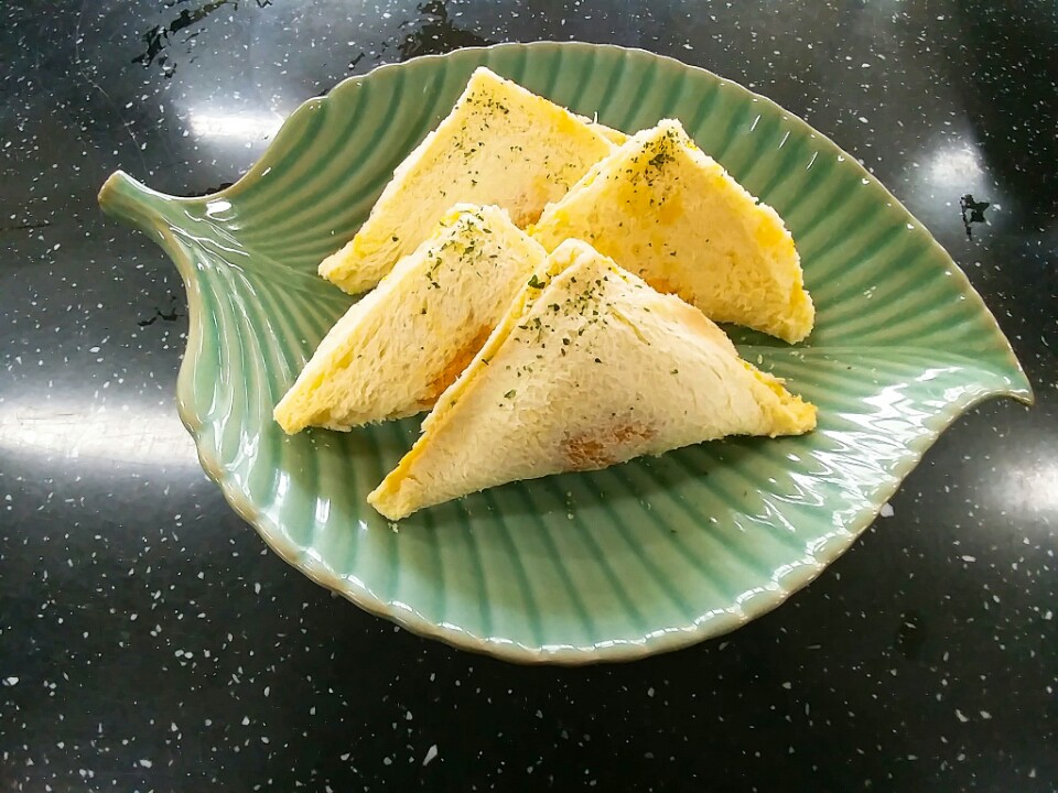 주머니 식빵피자.jpg